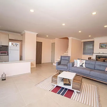 Peaceful Duplex With Splendid View & Shared Pool In Lejlighed *