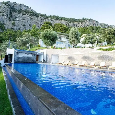Lejlighed Peaceful Duplex With Splendid View & Shared Pool In