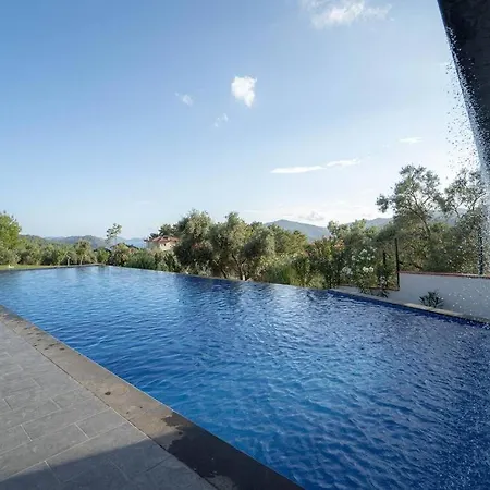 Peaceful Duplex With Splendid View & Shared Pool In *